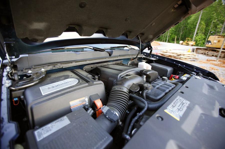  Chevrolet Silverado Hybrid 2010 года  (фото 26 из 44)